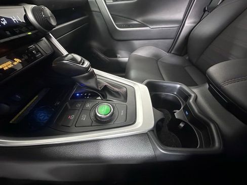 Used 2021 Toyota RAV4 XSE image 30