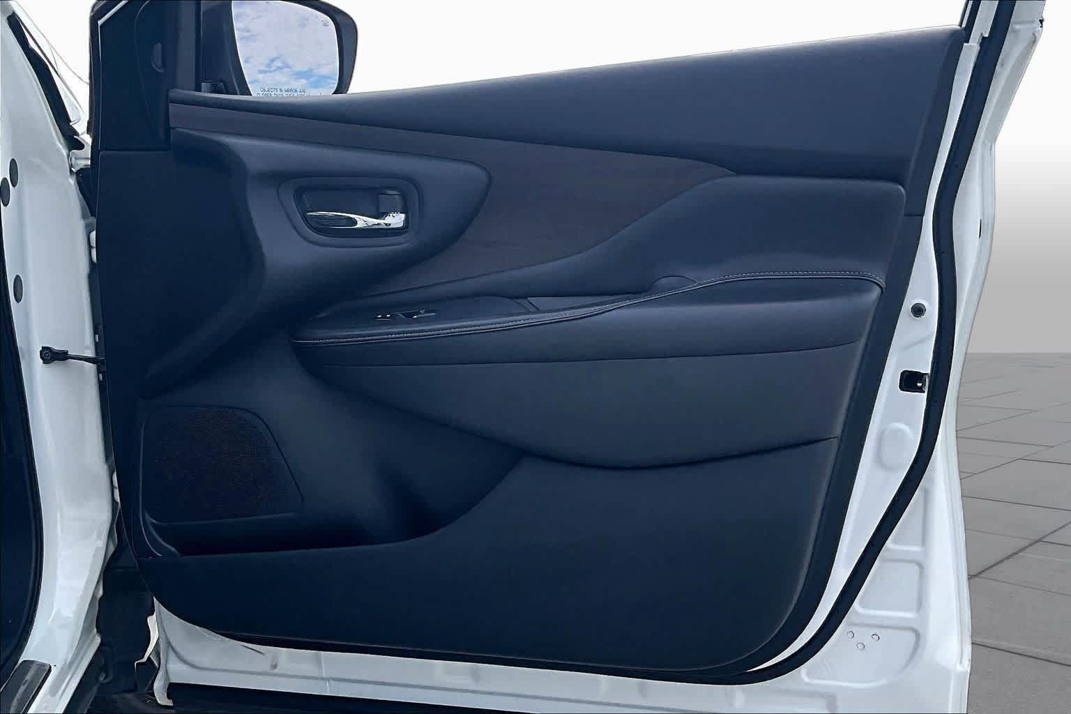 Used 2019 Nissan Murano Platinum w/ Cargo Package FWD image 23