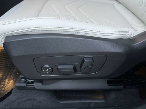 Used 2026 BMW X1 xDrive28i w/ Convenience Package AWD/4WD image 14