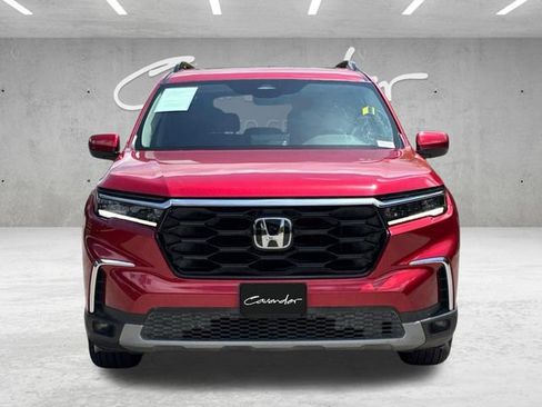 Used 2025 Honda Pilot Touring image 23