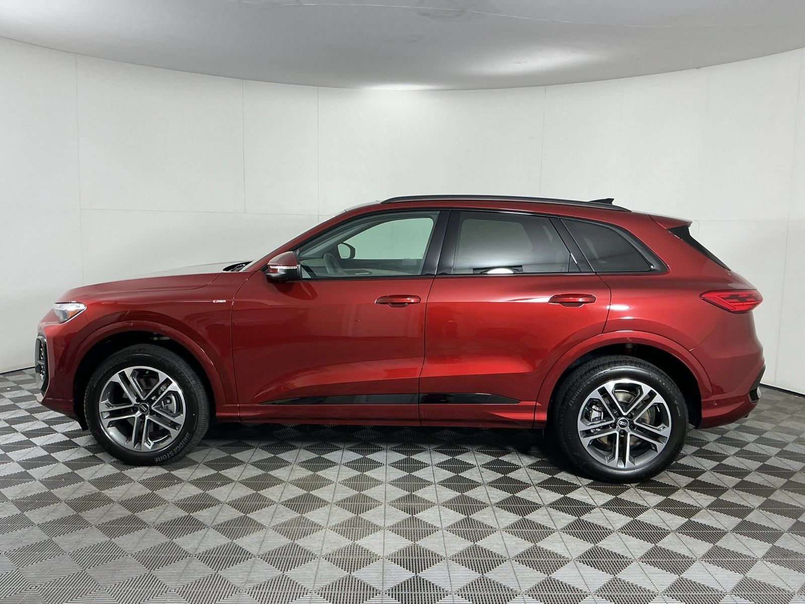 New 2026 Audi Q5 2.0T AWD/4WD image 5