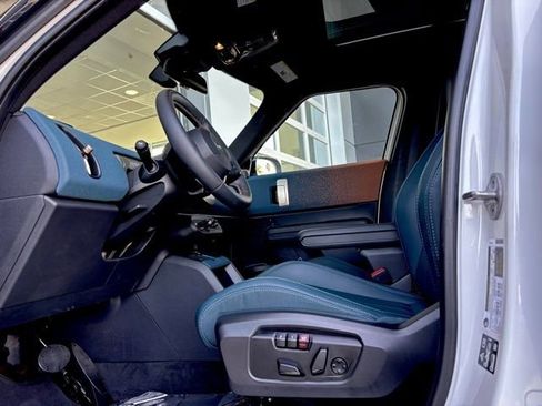 Used 2025 MINI Cooper Countryman S w/ Comfort Package Max image 16