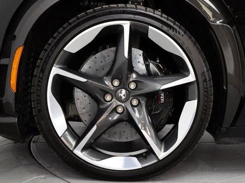 Used 2025 Ferrari Purosangue image 12