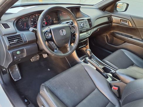 Used 2017 Honda Accord Sport image 15