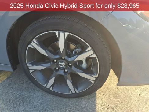 Used 2025 Honda Civic Sport image 3