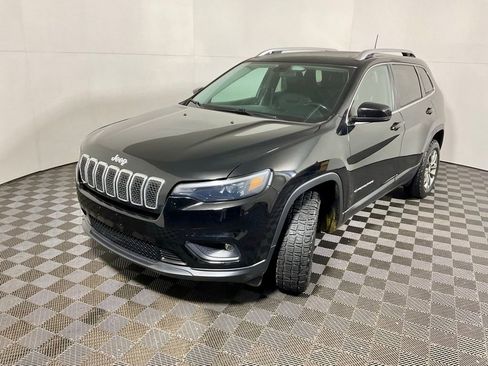 Used 2020 Jeep Cherokee Latitude Plus w/ Cold Weather Group image 8