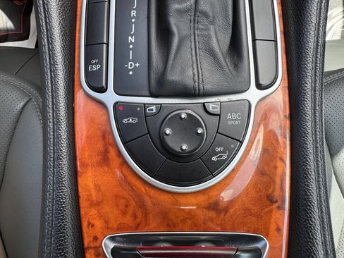 Used 2003 Mercedes-Benz SL 500 image 40