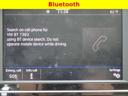 Used 2024 Volkswagen Jetta SE w/ Panoramic Sunroof Package image 17