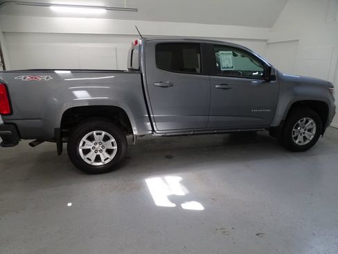 Used 2022 Chevrolet Colorado LT w/ LT Convenience Package AWD/4WD image 21