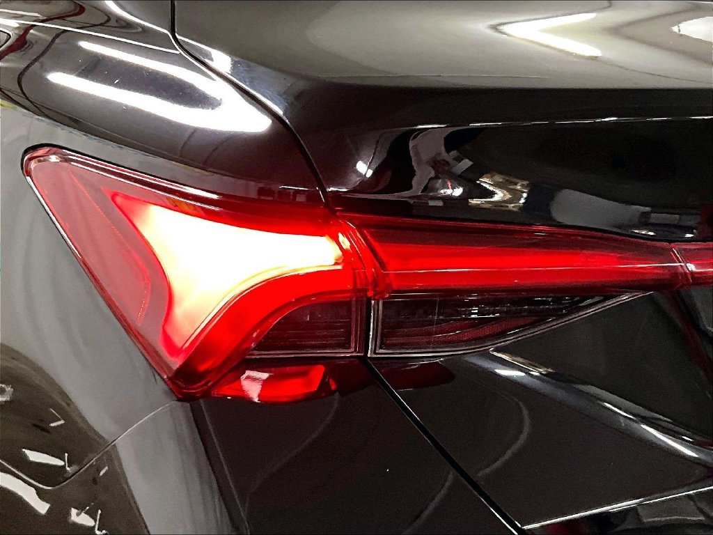 Used 2021 Toyota Avalon XLE AWD/4WD image 32