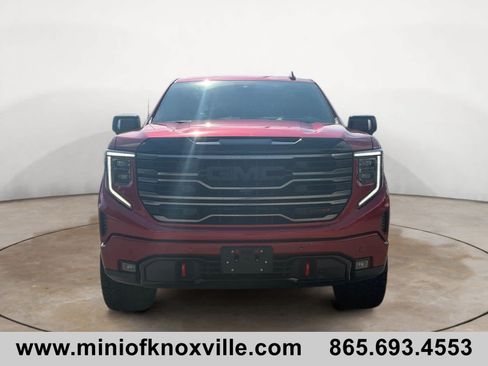 Used 2025 GMC Sierra 1500 AT4 w/ AT4 Premium Package AWD/4WD image 8