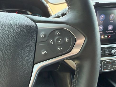 Used 2023 Chevrolet Traverse LT FWD image 15