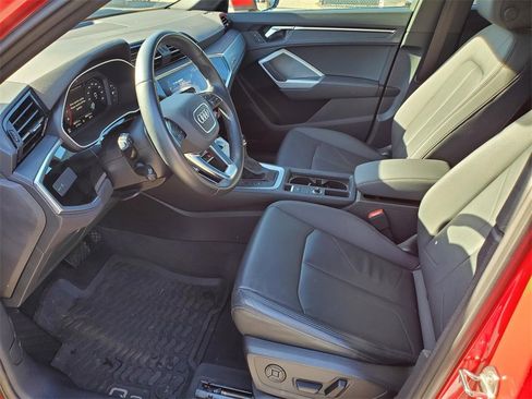 Used 2022 Audi Q3 2.0T Premium image 17