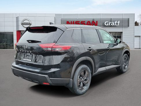 New 2026 Nissan Rogue SV w/ Cold Weather Package AWD/4WD image 3