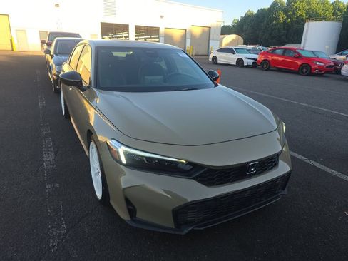 Used 2025 Honda Civic Sport image 2