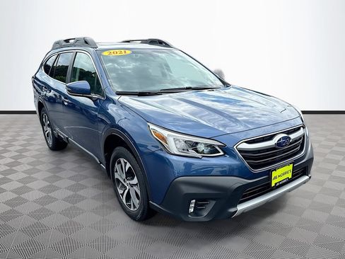 Used 2021 Subaru Outback Limited w/ Popular Package #2 AWD/4WD image 3