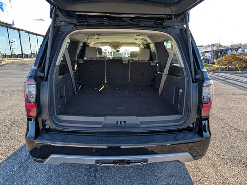 Used 2021 Ford Expedition Max Limited AWD/4WD image 14