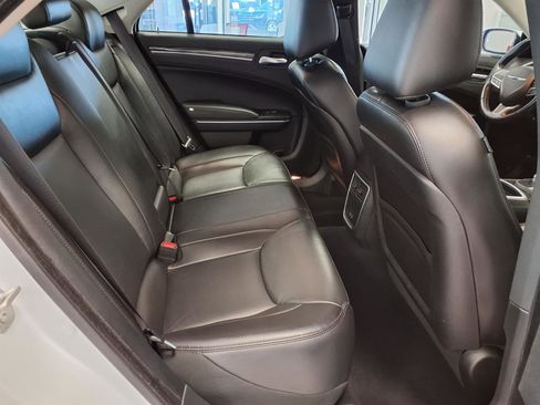 Used 2022 Chrysler 300 Touring L RWD image 14