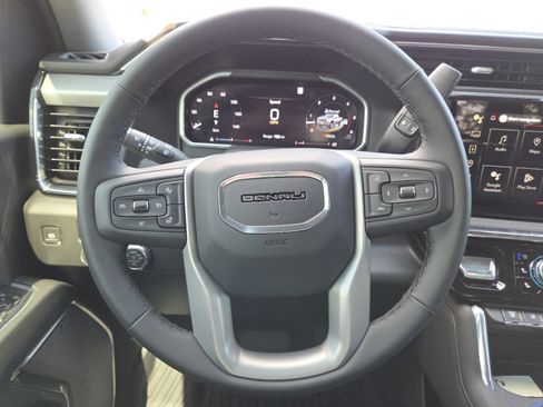New 2026 GMC Sierra 2500 Denali w/ Denali Reserve Package AWD/4WD image 32