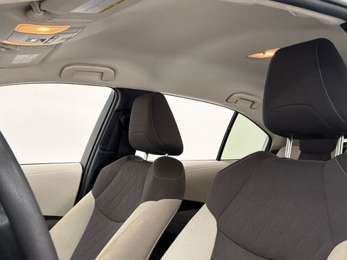 Used 2020 Toyota Corolla LE FWD image 23