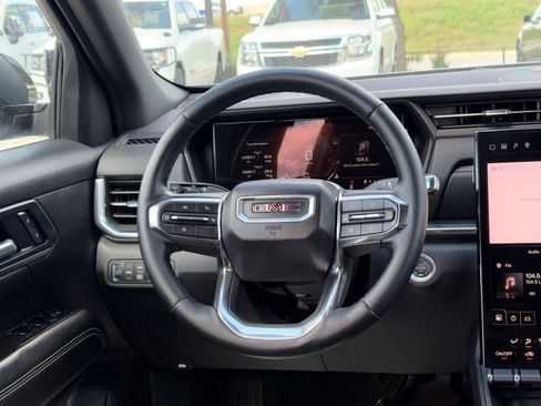 Used 2025 GMC Terrain Elevation AWD/4WD image 23