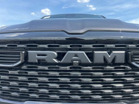 New 2026 RAM 1500 4x4 Crew Cab image 33