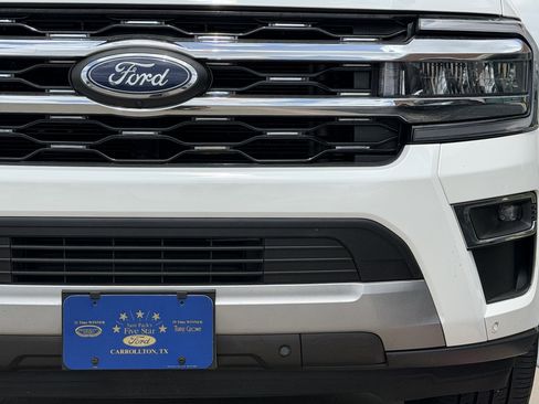Used 2023 Ford Expedition Limited RWD image 9