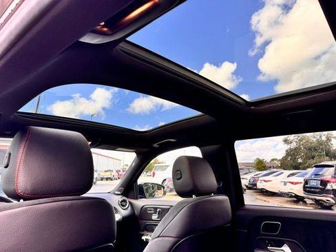 Certified 2024 Mercedes-Benz GLB 250 4MATIC image 16