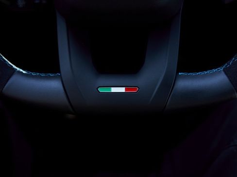 Used 2024 Lamborghini Urus Performante image 73