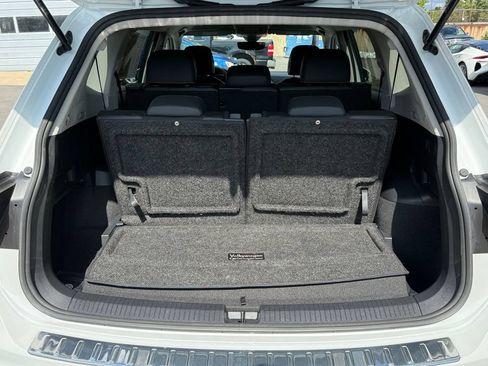 Used 2023 Volkswagen Tiguan SE FWD image 25