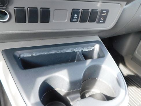 Used 2021 Nissan NV 1500 SV w/ Back Door Glass Package image 21