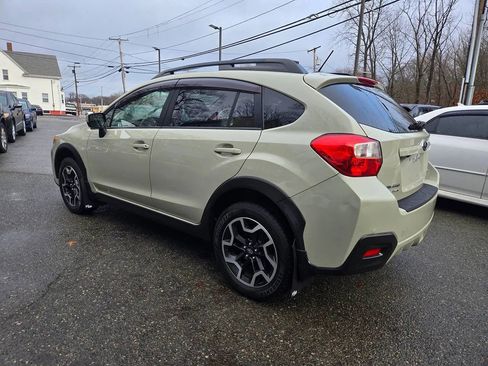 Used 2016 Subaru Crosstrek 2.0i Premium w/ Moonroof Package image 13