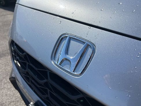 Used 2023 Honda HR-V LX image 28