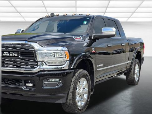 Used 2022 RAM 2500 Limited AWD/4WD image 53