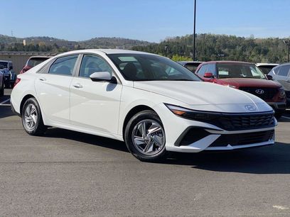 Certified 2026 Hyundai Elantra SE