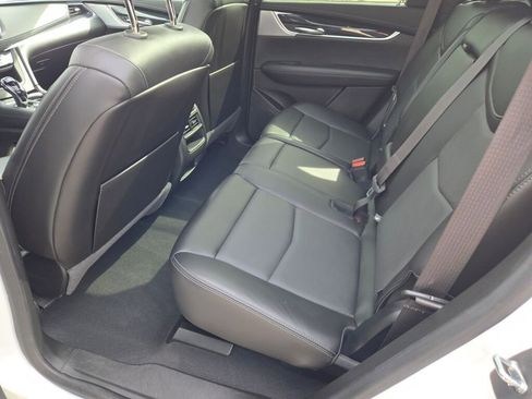 Used 2024 Cadillac XT5 Premium Luxury AWD/4WD image 16