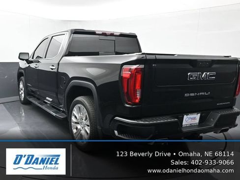 Used 2020 GMC Sierra 1500 Denali w/ Denali Premium Package AWD/4WD image 4