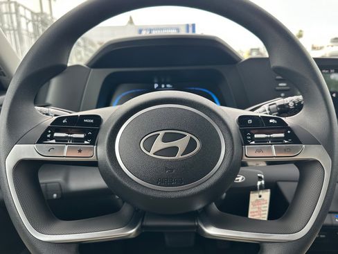 New 2026 Hyundai Elantra SE FWD image 21