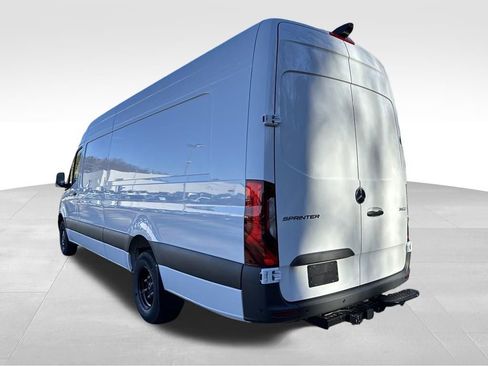 New 2025 Mercedes-Benz Sprinter 3500 image 3