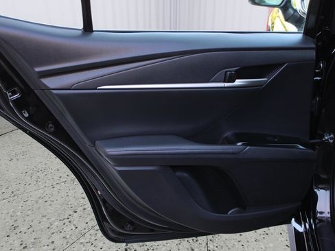 Used 2025 Toyota Camry XLE FWD image 39