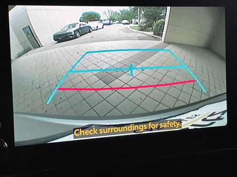 Used 2025 Toyota Corolla Cross LE image 17