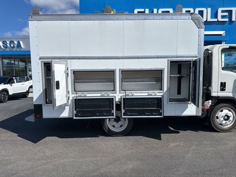 New 2024 Chevrolet Low Cab Forward image 8