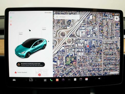 Used 2022 Tesla Model 3 Long Range AWD/4WD image 12