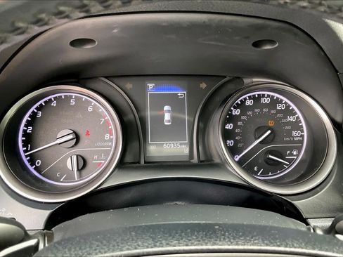 Used 2024 Toyota Camry SE FWD image 25