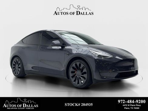 Used 2024 Tesla Model Y Performance AWD/4WD image 1