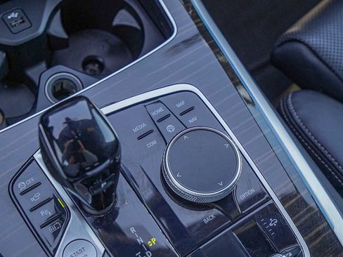 Used 2023 BMW X5 xDrive45e image 22