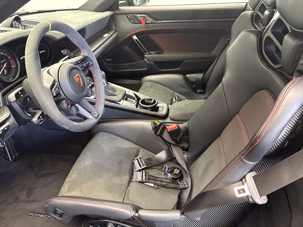 Certified 2024 Porsche 911 GT3 RS RWD image 5