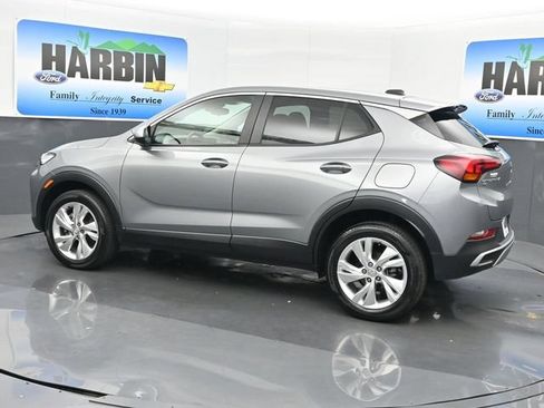 Used 2025 Buick Encore GX Preferred AWD/4WD image 3