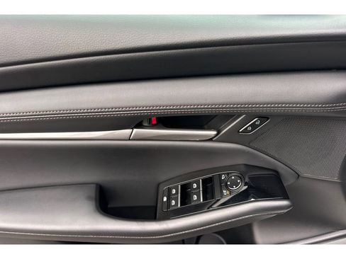 Certified 2025 MAZDA MAZDA3 s Sport image 13