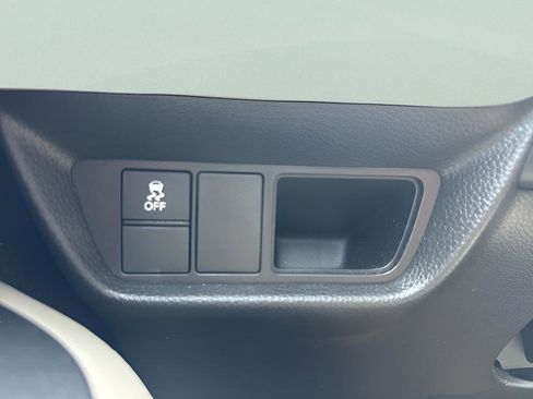 Used 2023 Honda HR-V LX image 29